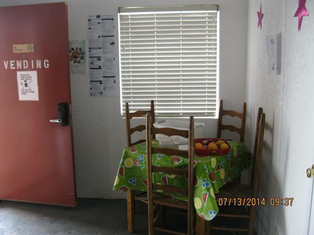 Circle S Lodge Gering Екстер'єр фото